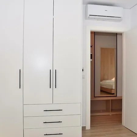 Sanpietro Homes 292 Apartment Plazhi San Pietro