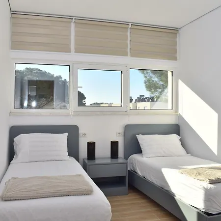 Sanpietro Homes 292 * Plazhi San Pietro